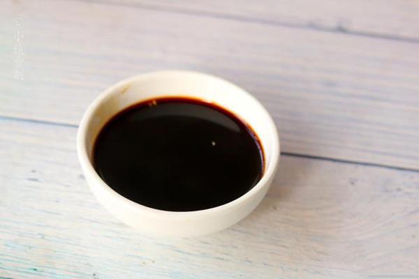 酱油哪些人不能吃 老抽和生抽什么区别 酱油哪些人不能吃 老抽和生抽什么区别