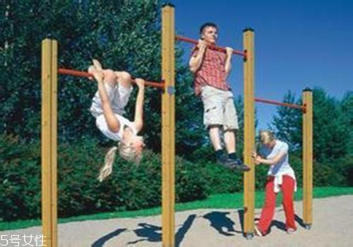 单杠悬垂能长高吗?教你长高秘诀 单杠悬垂能长高吗?教你长高秘诀
