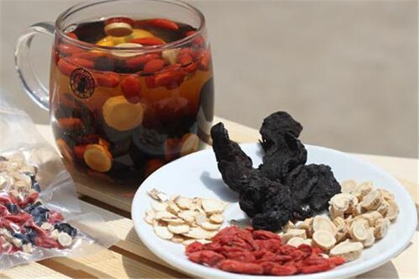 西洋参茶上火吗 西洋参茶凉性还是热性 西洋参茶上火吗 西洋参茶凉性还是热性