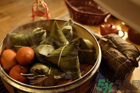 粽子和鸡蛋能一起吃吗?粽子和鸡蛋一起吃好吗 粽子和鸡蛋能一起吃吗?粽子和鸡蛋一起吃好吗