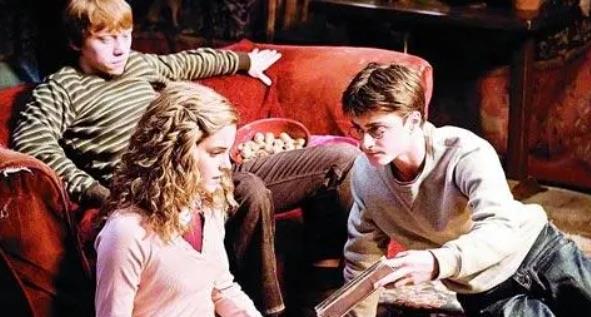 影视好莱坞魔幻电影有哪些(八部好看魔幻电影推荐) 1