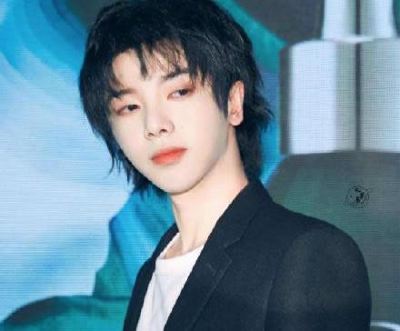 娱乐华晨宇家境如何(华晨宇家境资料介绍)  5