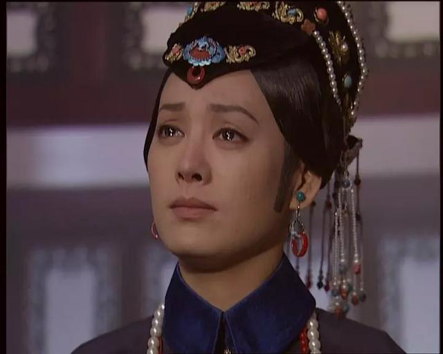 而扮演哲哲的邬倩倩也是将孝端文皇后的大气、贤惠展现的淋漓尽致。