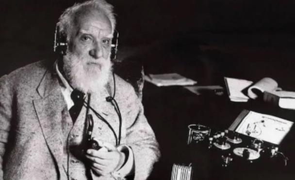 历史电话是怎样被发明出来的(亚历山大贝尔和助手沃森特) 3