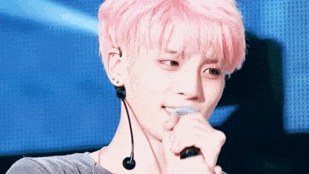 SHINee金钟铉离世 网友:意外和明天不知道哪个先到