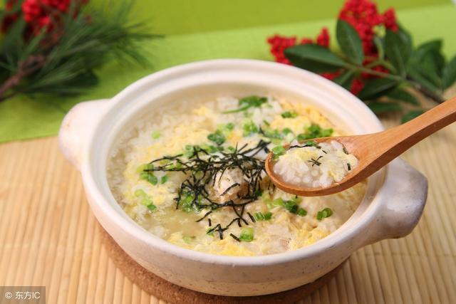 黄芪泡水煲汤的16种方法,补气养血,吃出来的好气色