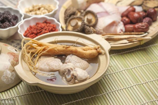 黄芪泡水煲汤的16种方法,补气养血,吃出来的好气色