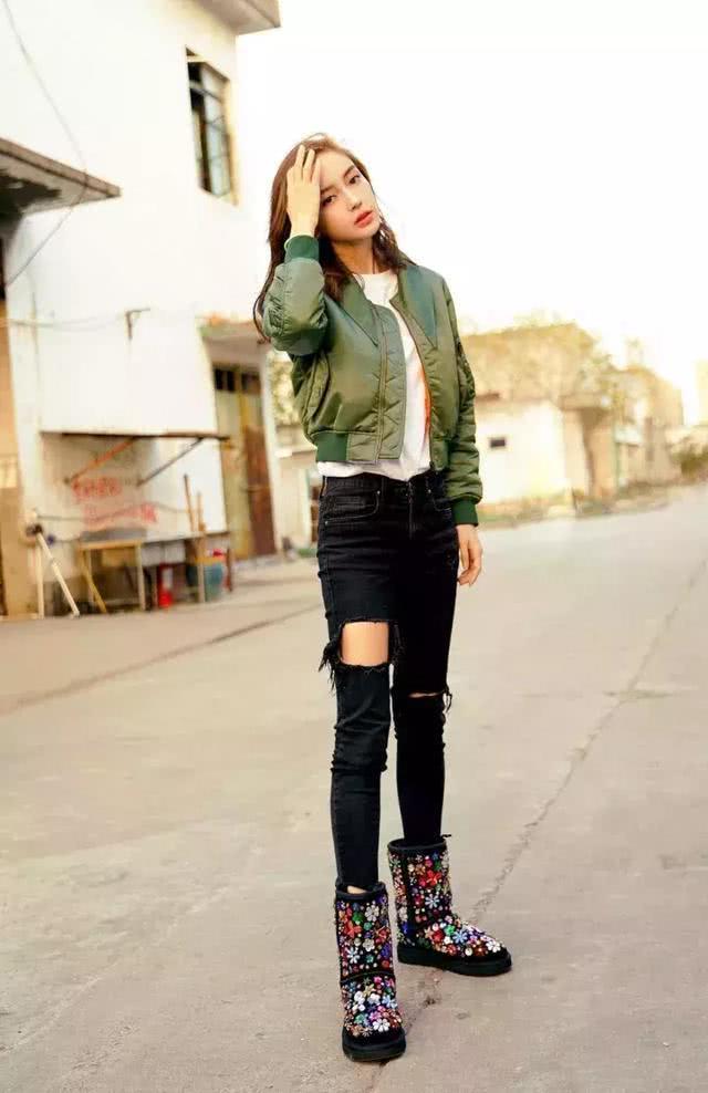 雪地靴最全搭配方法,雪地靴也能穿出大长腿!