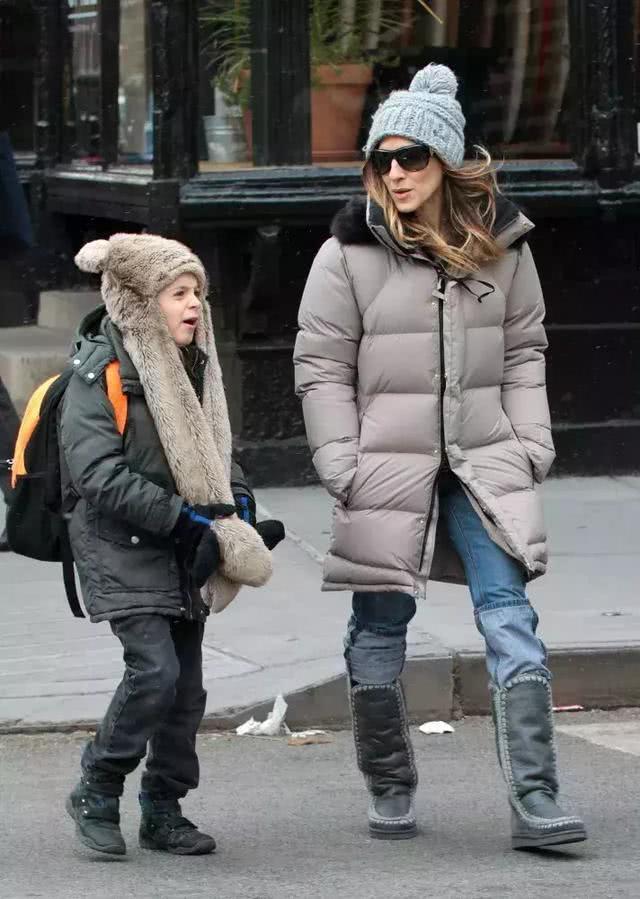 雪地靴最全搭配方法,雪地靴也能穿出大长腿!