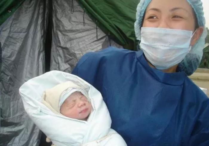 吴京亲身经历:一个男人和108条人命。