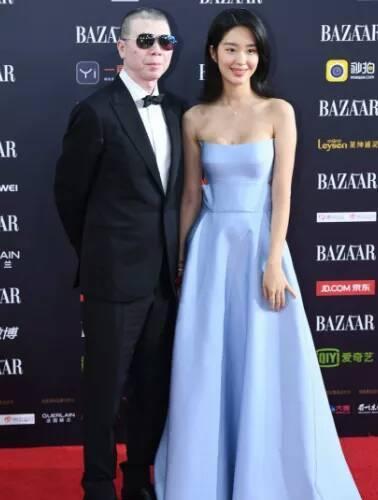 《芳华》演员刘亦菲师妹,冯导称是娱乐圈最纯洁的,如今被打脸!