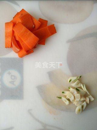 美食资讯:香肠炒荷兰豆的家常做法教程