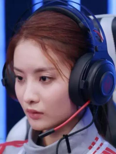 《全职高手》才刚完,赖雨濛又一新剧来袭,搭档杨幂旗下的他