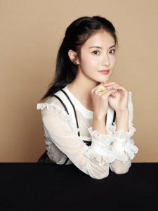 ​《全职高手》才刚完，赖雨濛又一新剧来袭，搭档杨幂旗下的他