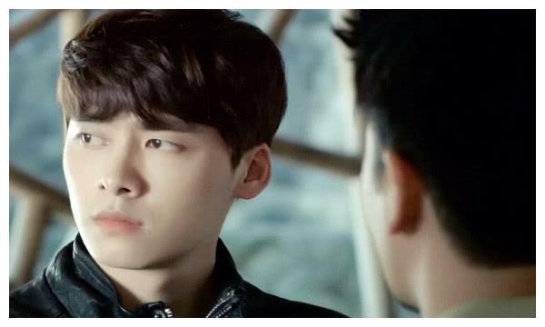 《盗墓笔记》李易峰,从歌手到演员,一直在努力