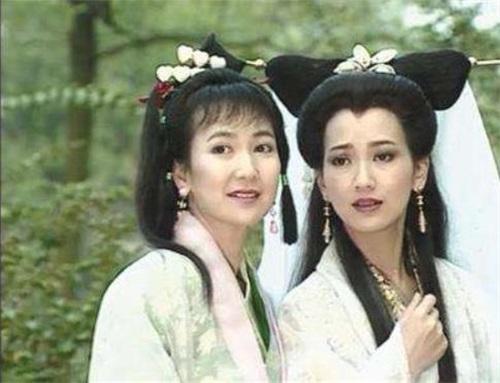 《新白娘子传奇》白娘子真名叫白素贞,小青真名叫什么?
