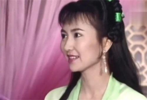 《新白娘子传奇》白娘子真名叫白素贞,小青真名叫什么?