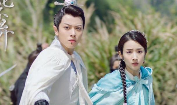 《小女花不弃》中她反串男二号,饰演林依晨哥哥,网友:邢恩最帅