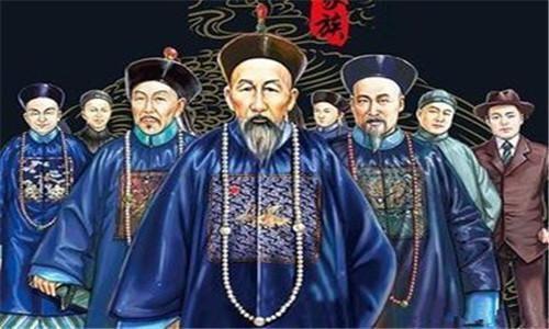 《曾国藩传》曾国藩征战十年力克太平军,但胜果还被一个人夺走了