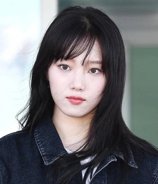 壹知肤:黑色头发显土?这几款发型分分钟让你美出天际!