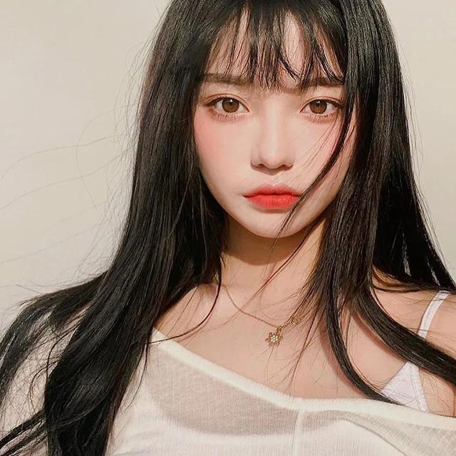 壹知肤:黑色头发显土?这几款发型分分钟让你美出天际!