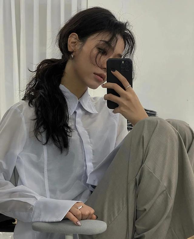 壹知肤:黑色头发显土?这几款发型分分钟让你美出天际!