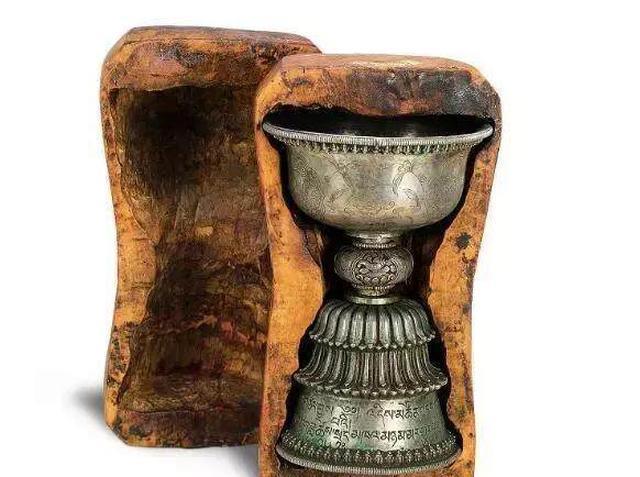 古墓中长明灯“千年不熄”的秘密,不但神奇还能防盗墓贼