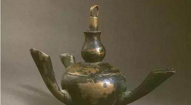 古墓中长明灯“千年不熄”的秘密,不但神奇还能防盗墓贼