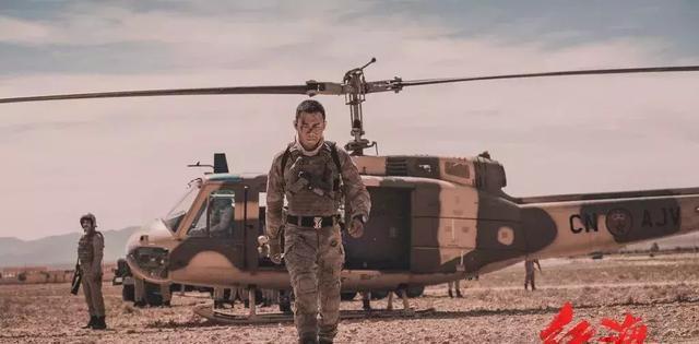 《红海行动》海报文案,居然比战狼还燃!