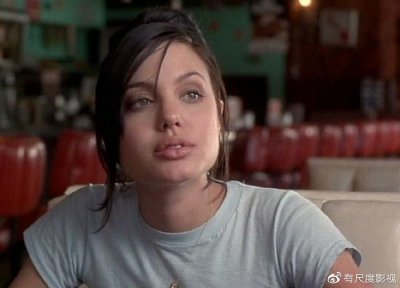 ​好莱坞曾切乳的性感女星朱莉为艺术献身的R级名场面电影（上）