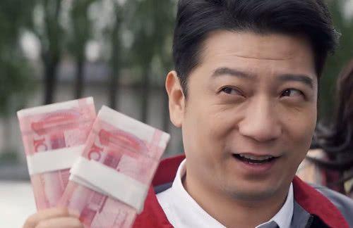 飞驰人生:张驰为何“抢跑”?看完儿子的下一个动作,瞬间泪目