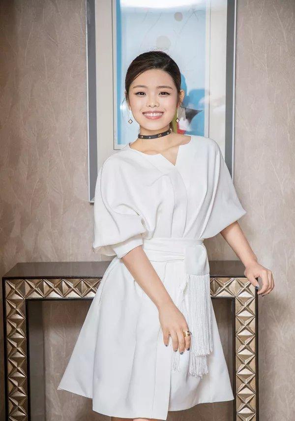 还记得《小兵张嘎》的英子吗?如今长这样,网友:确定没整容?