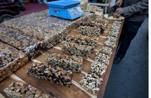 看看新疆特色小吃切糕是如何做的,被坑过的人大多数都不知道