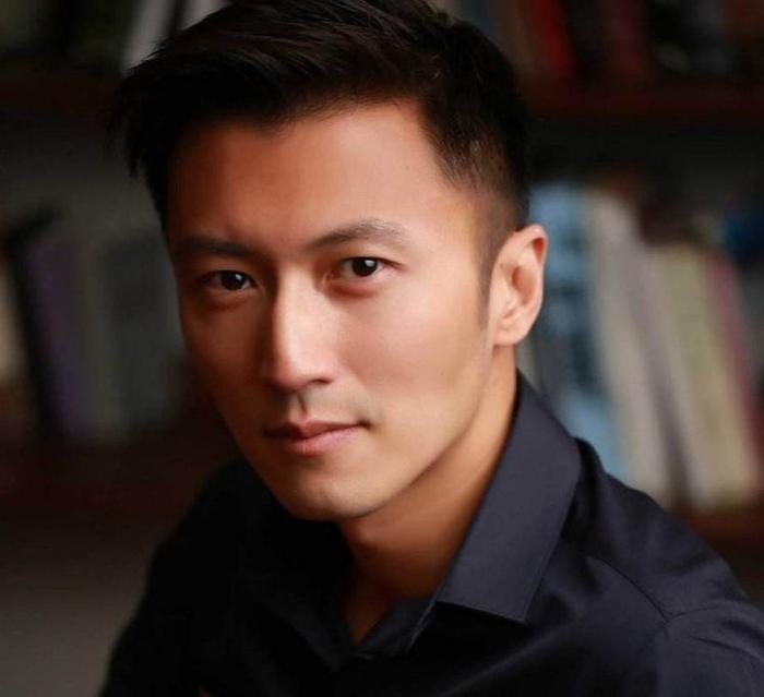 张柏芝的第三个孩子的父亲是谁?难道是谢霆锋!