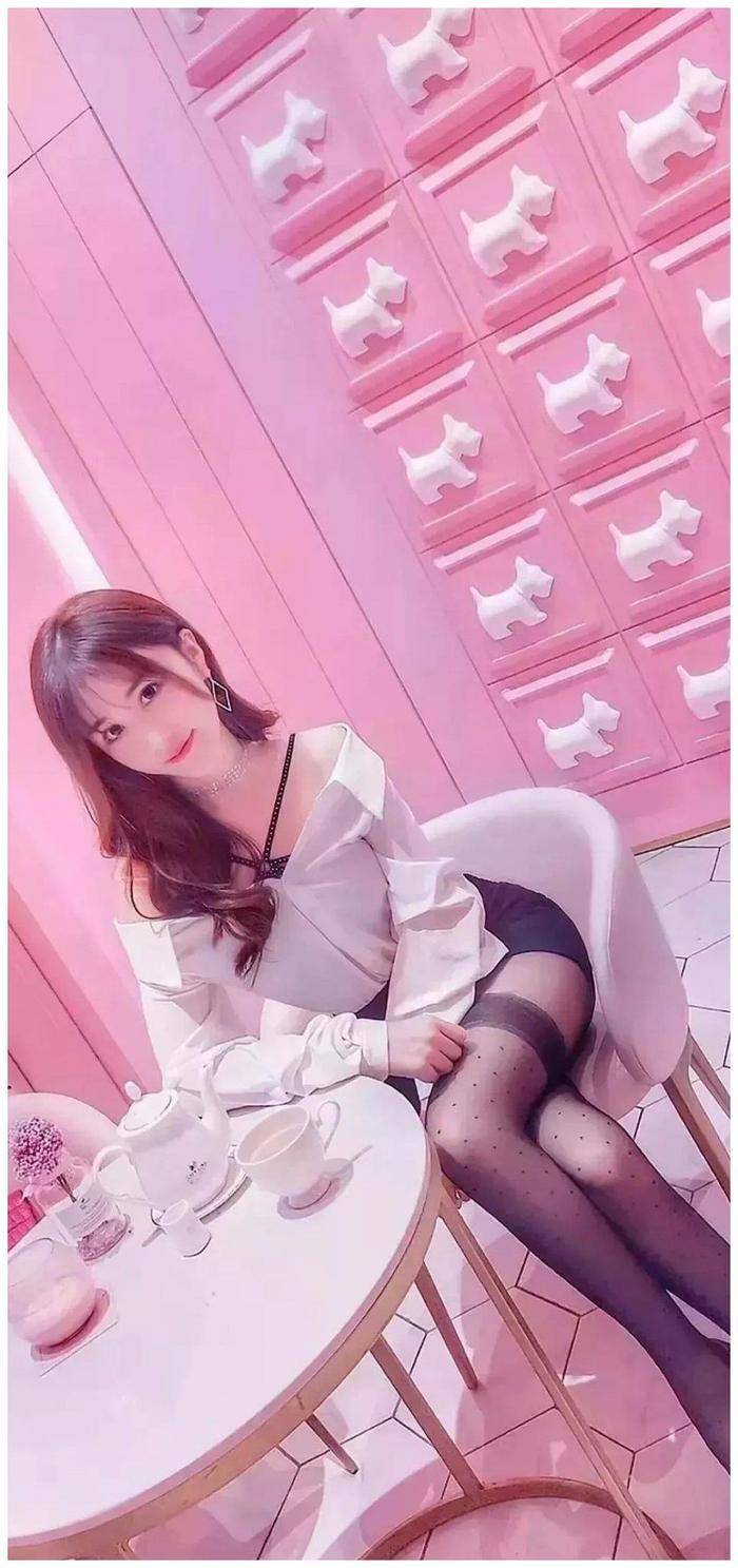 抖音超火的渣男壁纸，一般人还真驾驭不了，请勿舔屏！