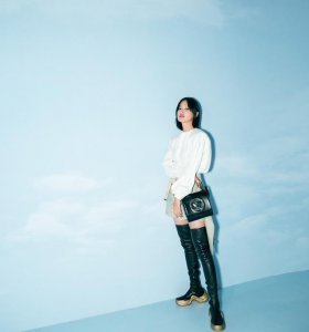 ​辛芷蕾只不过剪了齐刘海，气质变得更减龄了，早该选这款刘海了