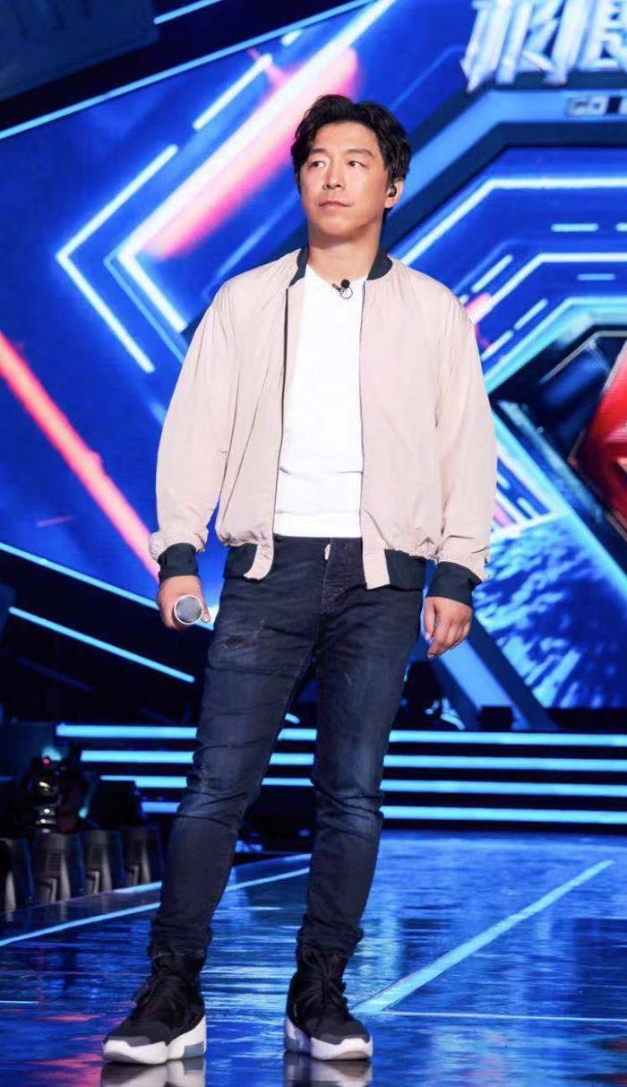 《极挑5》正式收官，黄渤压轴表演最有诚意，一个细节最让人感动