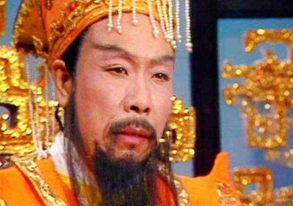 西游记里袁守诚为什么知道玉帝圣旨？