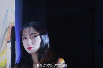 ​柯睿，郑州航空工业管理学院身高165cm，体重88斤，爱好看电影