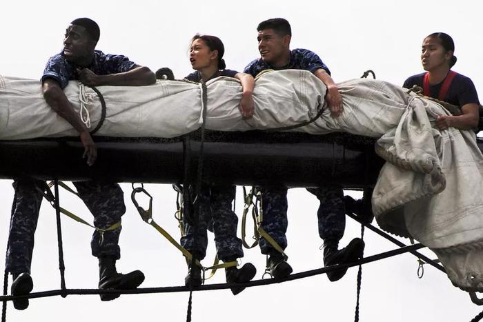 阅舰式来了,懂点军舰礼仪好登舰