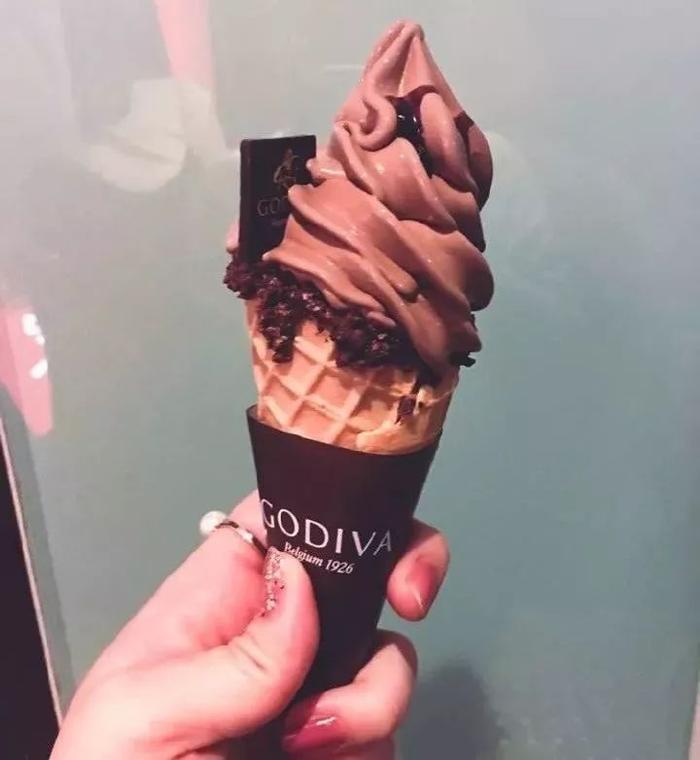 原来大牌的英文发音是这样的....错了好多年!