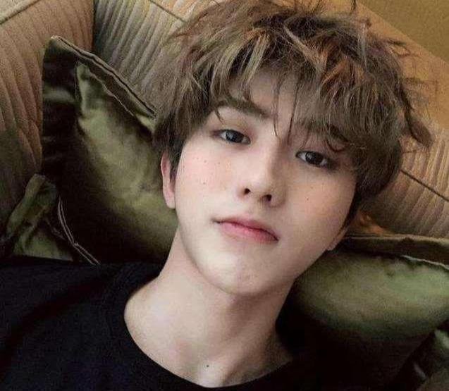 《中国有嘻哈》人气选手台上骂蔡徐坤,被网友怒怼!粉丝:蹭热度