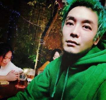 《中国有嘻哈》人气选手台上骂蔡徐坤,被网友怒怼!粉丝:蹭热度