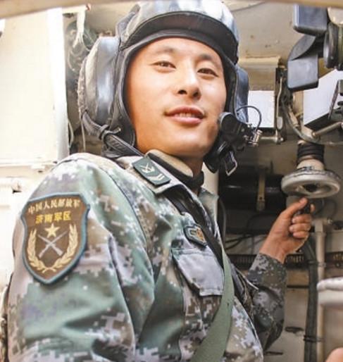 还记得《真正男子汉》里的班长们吗?王威退役杨树朋牺牲了!