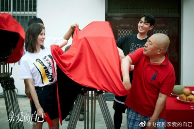 ​《那年花开月正圆》的制作班底，导演丁黑、编剧苏晓苑