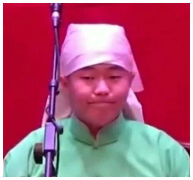 周九良企图关闭超话,又告诫粉丝不要接机?管好粉丝太难了……