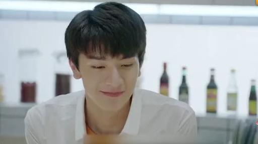 《小时光》顾未易私藏司徒末照片,末末脸红娇嗔:你是不是暗恋我