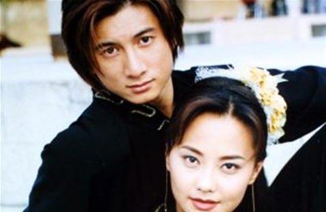 她是吴奇隆的前妻，颜值不输刘诗诗，与13岁继女如姐妹