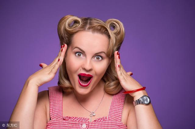 用out 表示“过时”,实际上是个错误