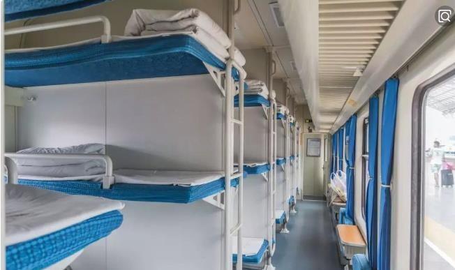 火车售货员告诉你,卧铺车厢“男女混住”4大原因,第二点很暖心